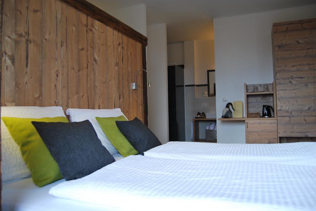 Hotel Alla Rocca Varena Eksteriør bilde